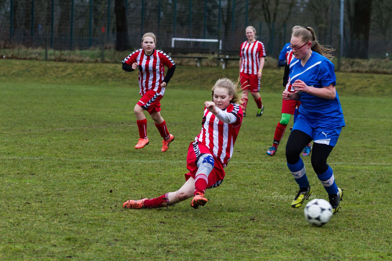 Bild 208 - C-Juniorinnen FSG-BraWie 08 - TuS Tensfeld : Ergebnis: 0:8